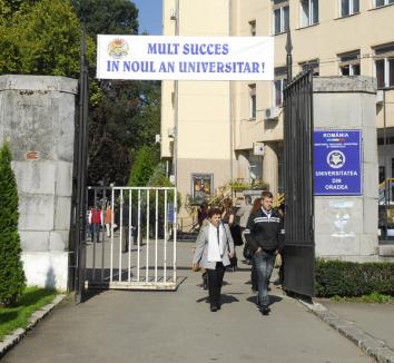 După aşteptări îndelungate, începe admiterea la masterat